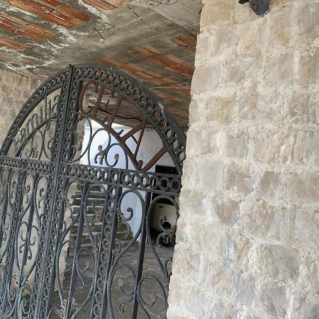 Villa Celaj “The Castle” Krujë Esterno foto