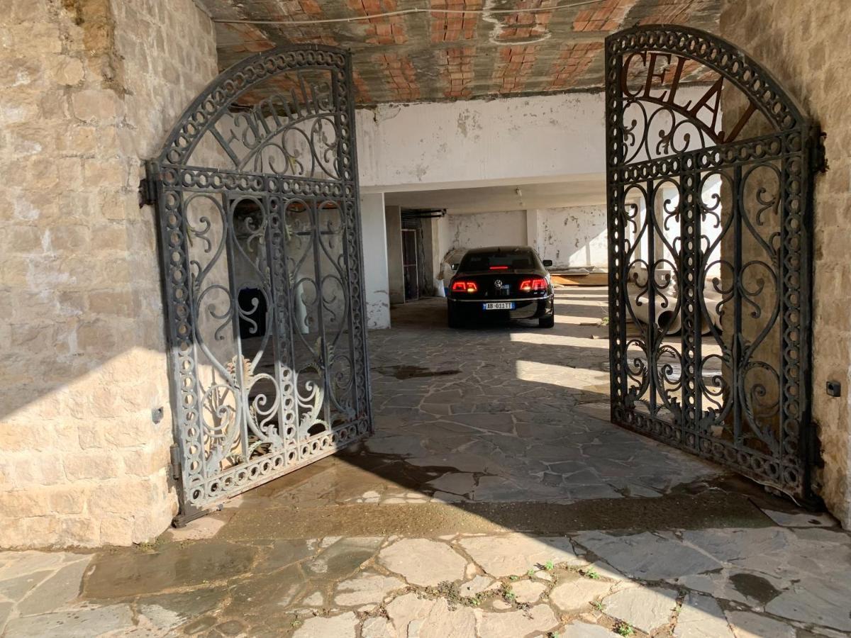 Villa Celaj “The Castle” Krujë Esterno foto